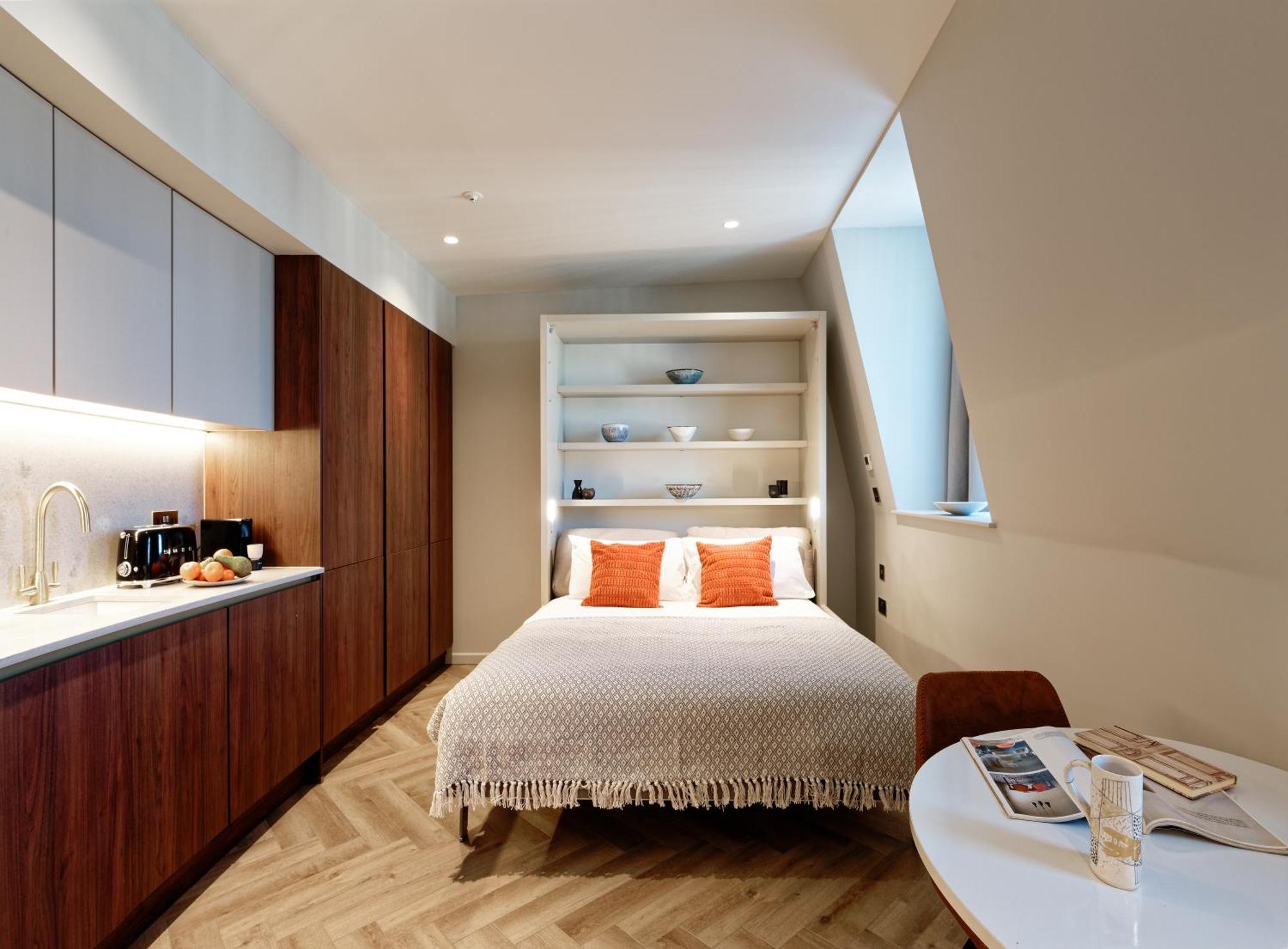 Notting Hill Hyde Park By D'montrio *