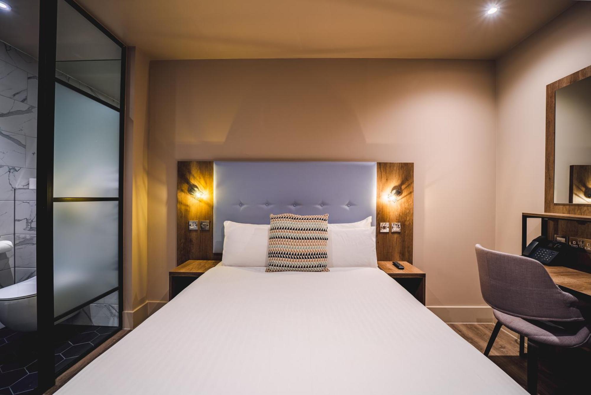 Hotel Euston Square 3*
