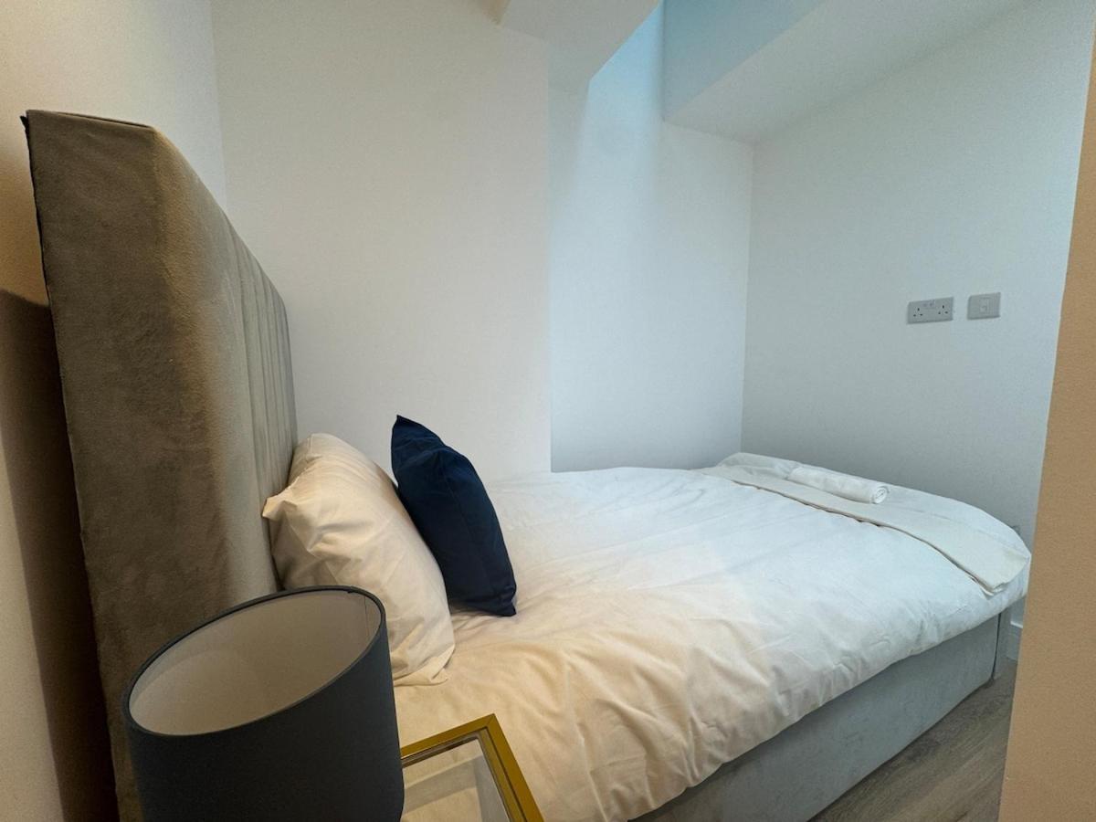 Luxury, Spacious In Fulham Apartamento