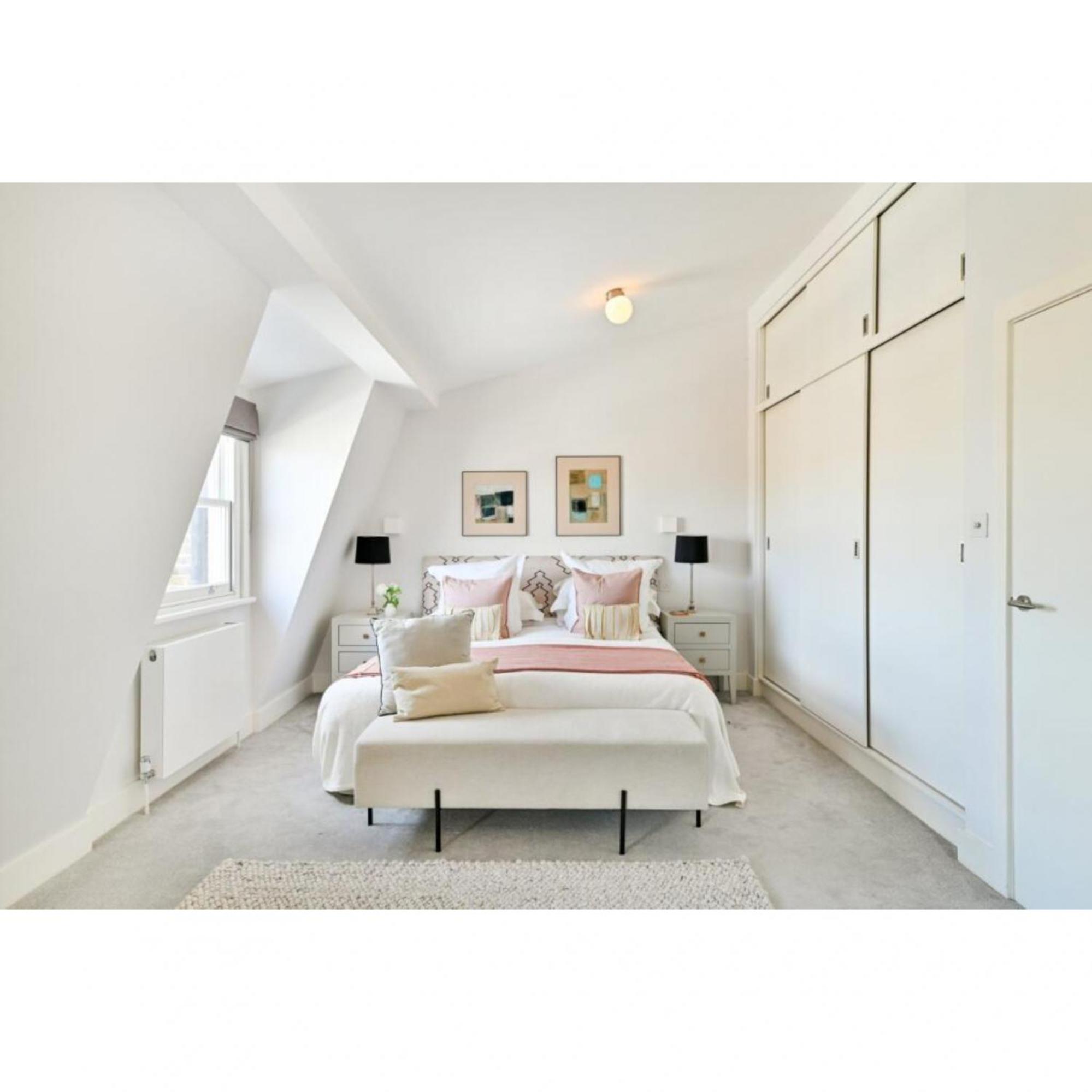 Luxury Sophia 4 Bedroom 8 Sleeps *