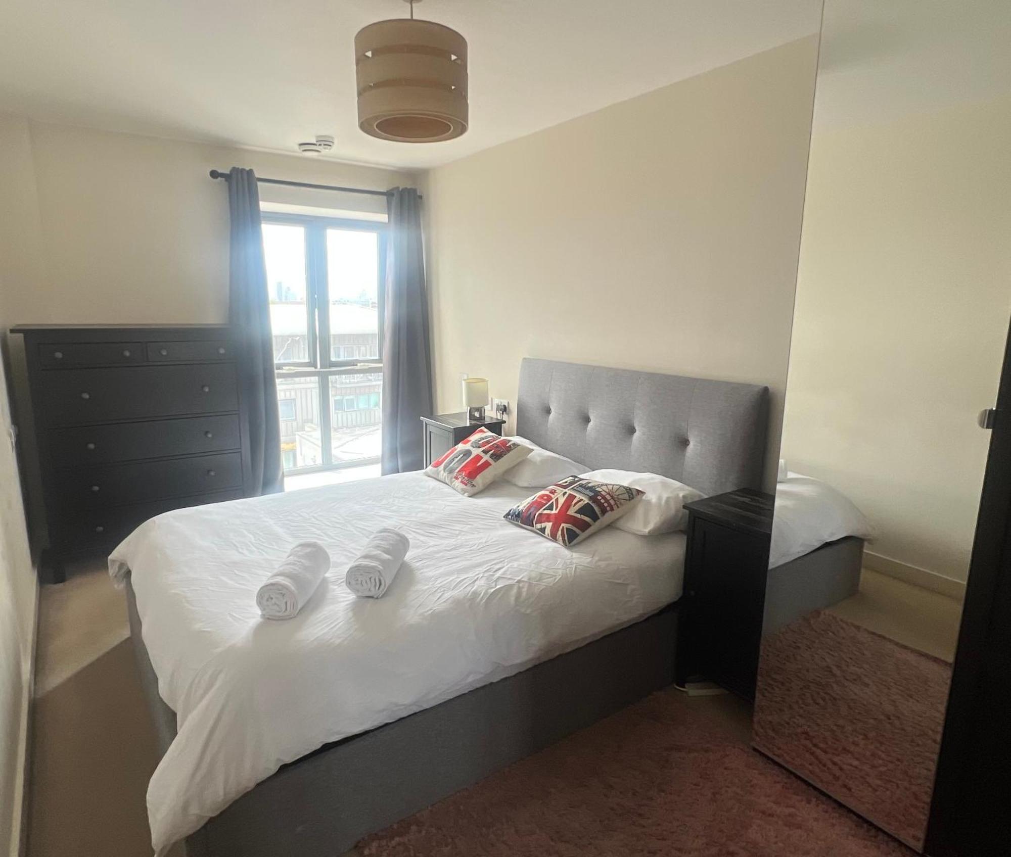 Sunset Heights Bright 2br With Views And Free Parking Apartamento *