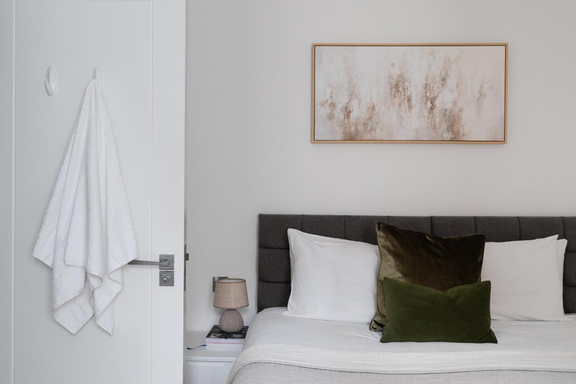 Oxford Circus Apartment