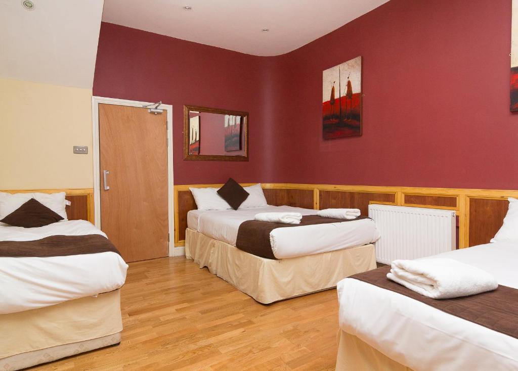 Excelsior Hotel London