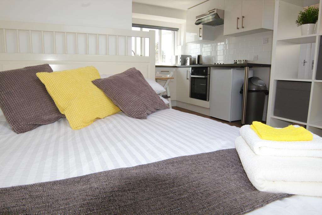 Thrive - Clapham Junction * London