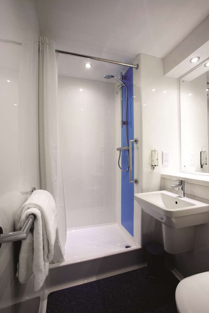 Hotel Travelodge Sunbury M3 London