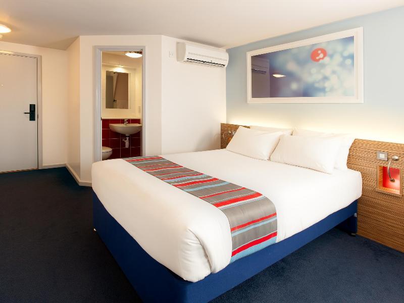 Travelodge Sunbury M3 London