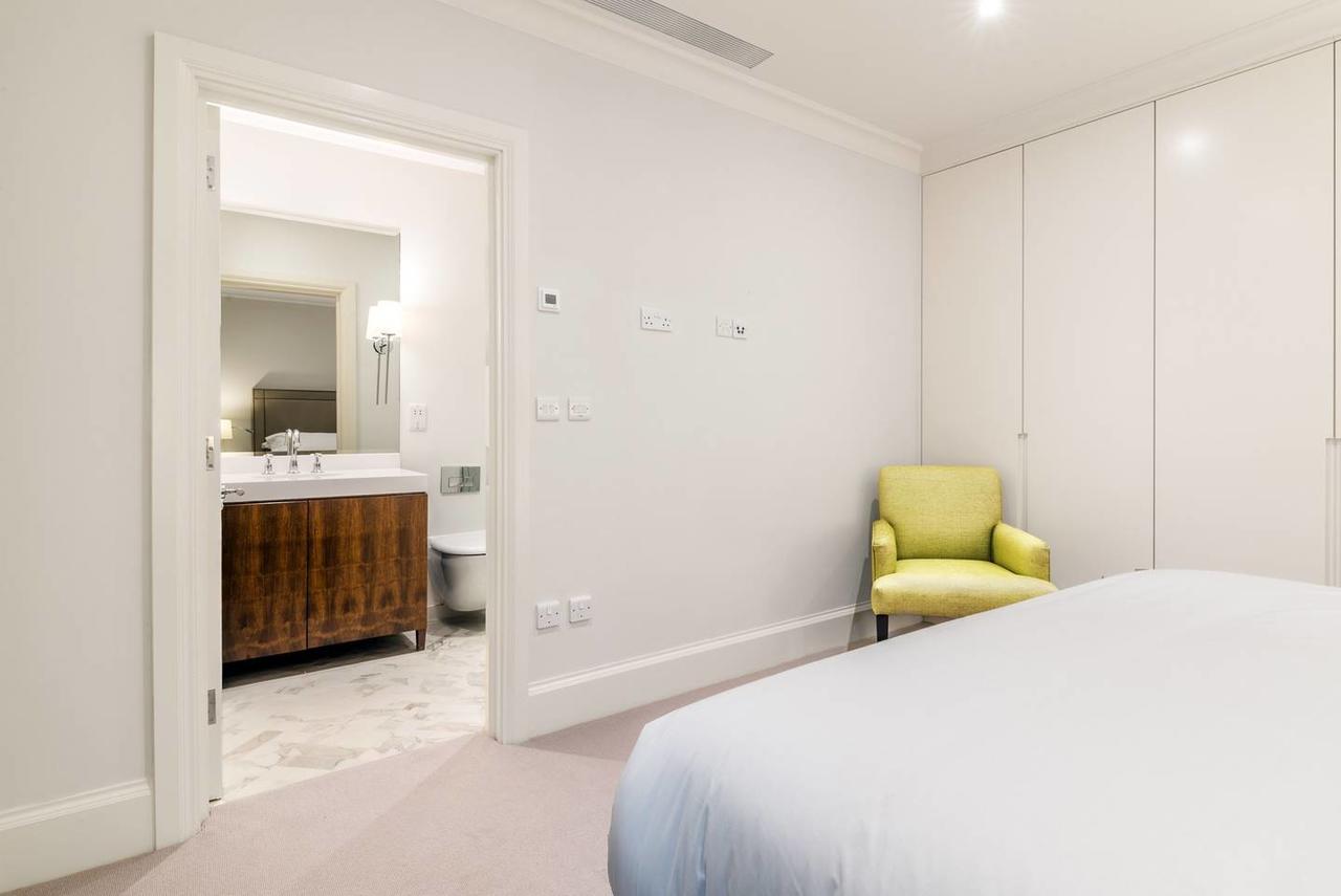 Luxury 3br In Knightsbridge W/sauna, 6 Guests Apartment