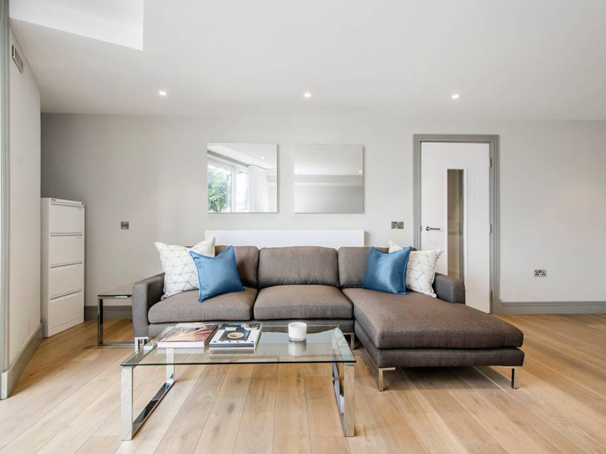 Apartment W *