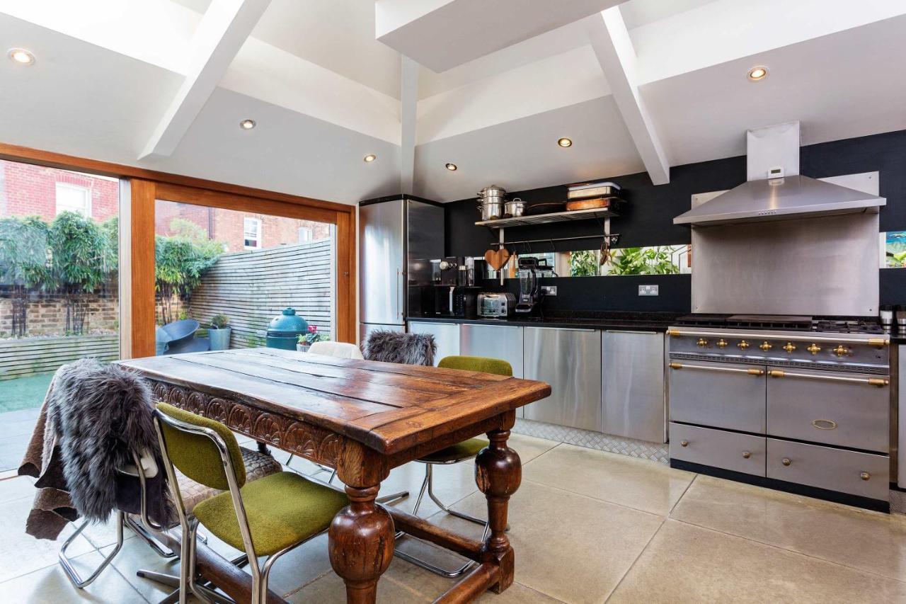 Holiday home Veeve - Midnight Style On Margravine Gardens *