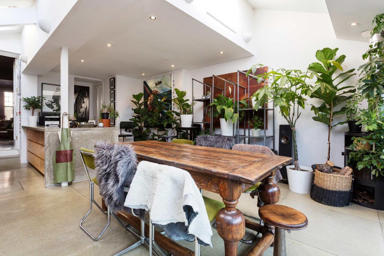 Veeve - Midnight Style On Margravine Gardens Holiday home *