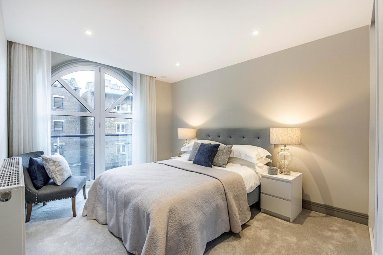 Apartment W *