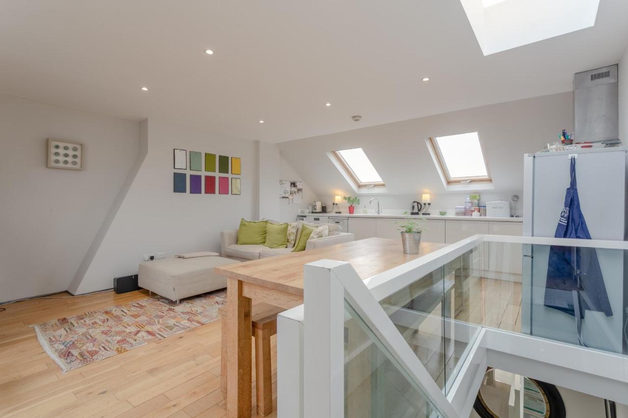 2 Bedroom Hammersmith Grove Sleeps 4