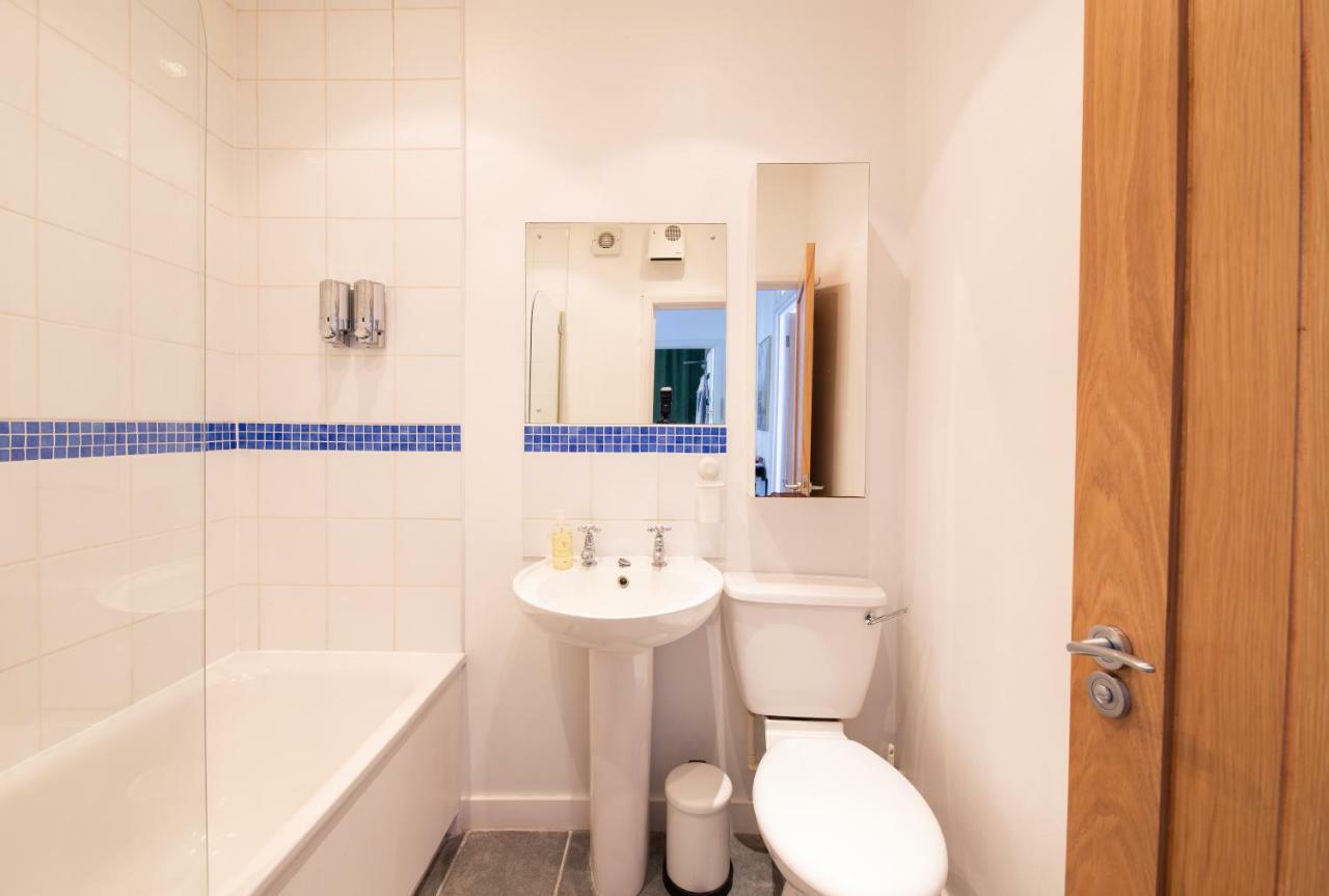 Thrive - Clapham Junction Apartment *