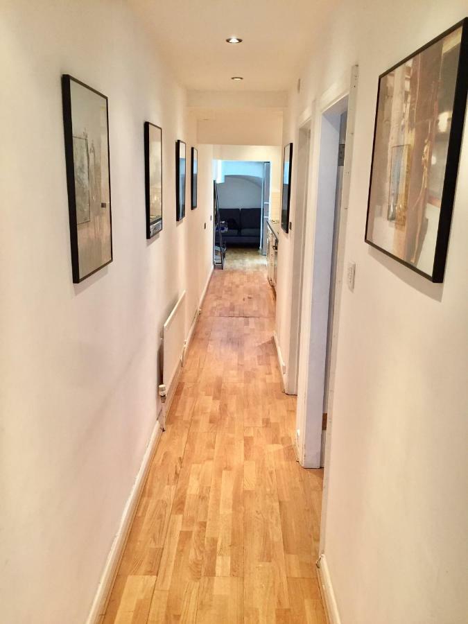 Apartment Stylish In Victoria London