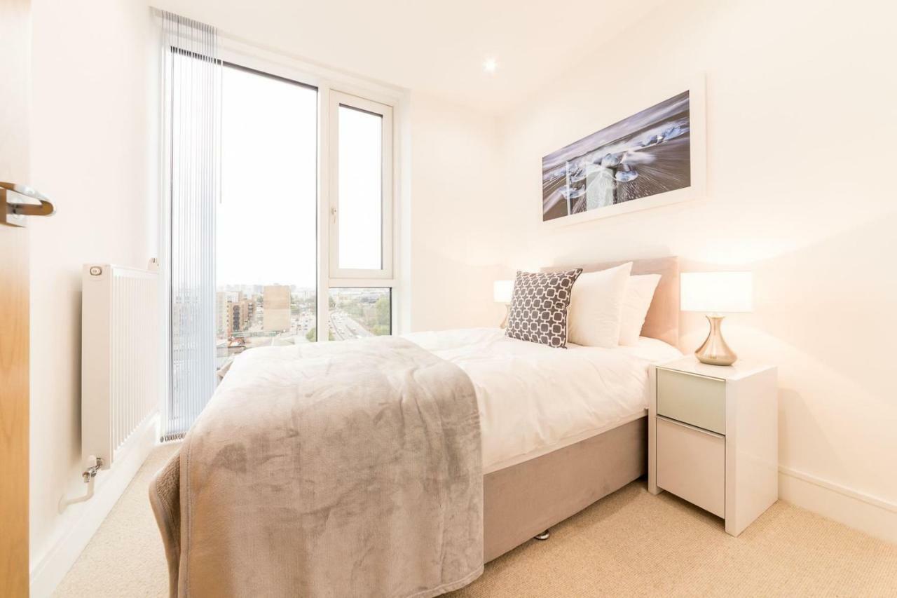 Duplex Penthouse Homestay London