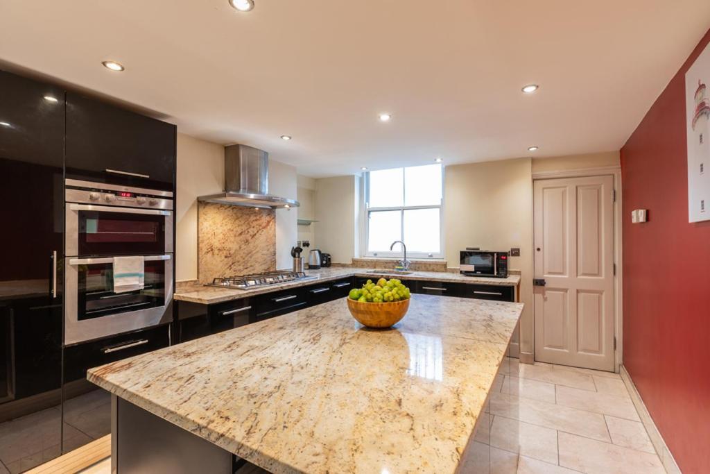 Borough Market Apartment London
