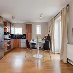 Panoramic Docklands Home With Waterfront Views