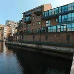 Stayinn Canary Wharf