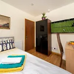 F5 Private Double Room