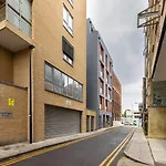 The Limehouse Classic - Endearing 2Bdr Flat With Balcony