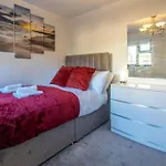 Cosy 3 Bedroom House In The Heart Of Brick Lane!