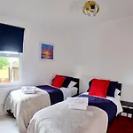 Lovely Large London Apartment Near Stratford