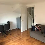 Lovely 3 Bed Semi Detached House With Off Street Parking Located In A Quiet Close