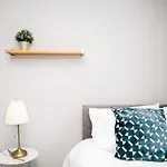 Stylish Apartment Close To London Bridge
