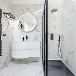 House 10 Mins To Tower Bridge Hot Tub & Parking