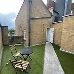 4Bed Loft Style Apartment With Privateterrace