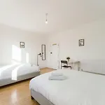 Stratford Cosy Rooms - 37