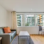 Mysquare Comfy One Bed Apartment In Canary Wharf London