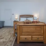 Stunning 3-Bed House