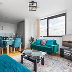 London City View Apartment, Short Walk To Tower Bridge, Free Parking