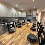 5 Bed 5 Bath / Brick Lane Central London E1