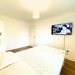 A Lovely Home Stay Near Greenwich