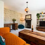 Luxurious Quirky Flat In Greenwich O2 Arena With Free Parking