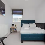 Spacious 3 Bedroom Flat In The Heart Of Shoreditch