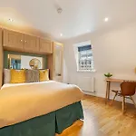 Comfy 2-Bedroom Flat In Heart Of Shoreditch