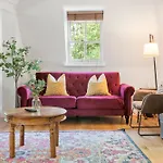 Comfy 2-Bedroom Flat In Heart Of Shoreditch