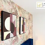Last-Minute Escape L Premium Deal On 2 Double Bed Apartment For 6 Guests L Best Deals L Hofin Stays Short Lets & Serviced Accommodation