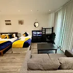 London Modern Apartment Close To Tower Bridge, Sky Garden, Train And Much More