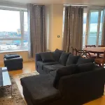 London 2 Bedroom Royal Docks Riverside Apartment
