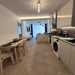 Aya\'S Snaresbrook Apartment