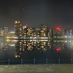 Panoramic Docklands Home With Waterfront Views