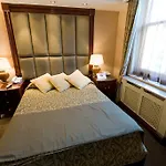 Executive Rooms By Shaftesbury