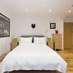 Crashpads Shoreditch Loft With Private Courtyard