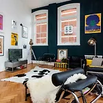 Veeve - Brilliant Bermondsey