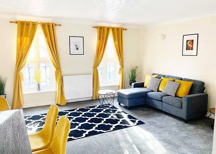 Smartrips Beckton Townhouse With Parking