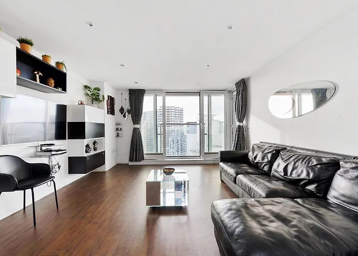 Two Bedroom Apartment - London Excel Stays